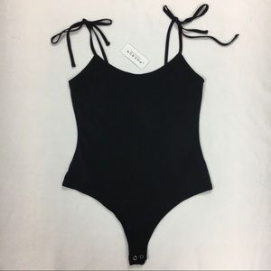 Pacsun Me To We Bodysuit Womens Size Medium Black Tie Straps Button Crotch